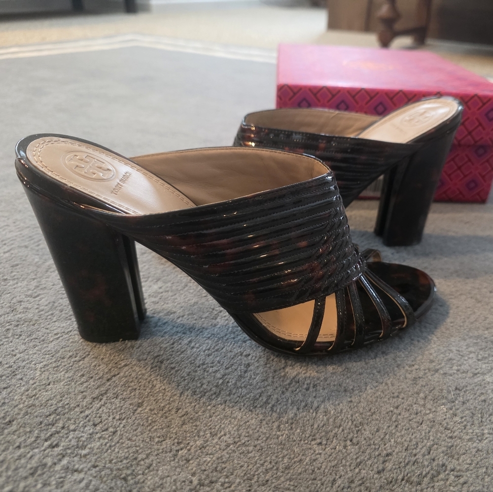 Tory Burch Patent Leather Sandals Tortoise Color